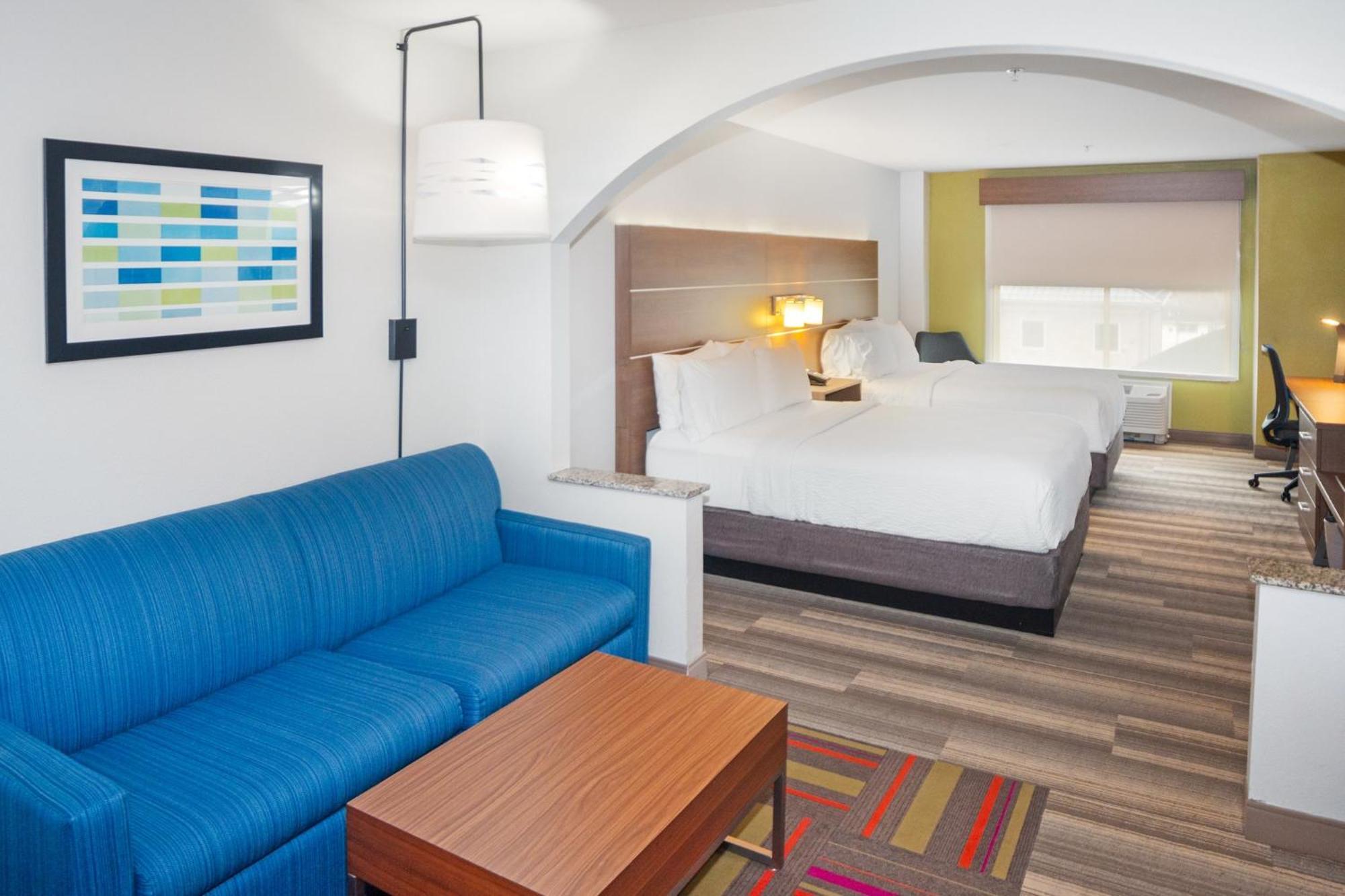 Holiday Inn Express And Suites Stroudsburg-Poconos By Ihg Exterior photo
